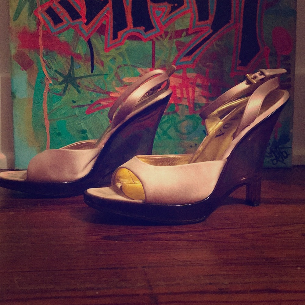 Size 38 vintage Prada pink satin and lucite heels